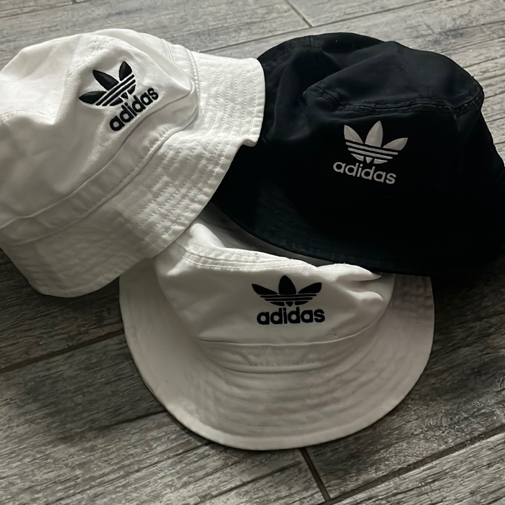 Adidas bucket hat